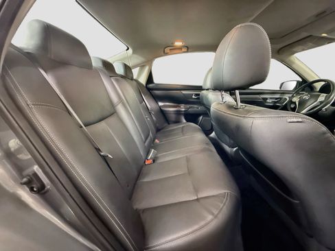 Used 2017 Nissan Altima 3.5 SL FWD image 27
