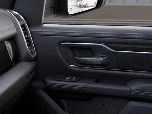 New 2026 RAM 1500 Laramie AWD/4WD image 25