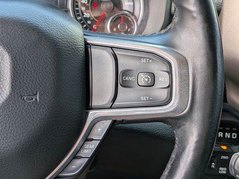 Used 2019 RAM 1500 Laramie w/ Off Road Group AWD/4WD image 24