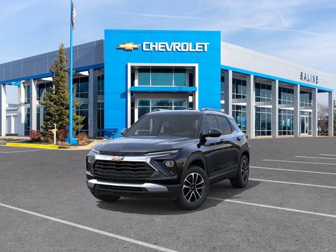 New 2026 Chevrolet TrailBlazer LT w/ LT Cold Weather Package FWD image 32