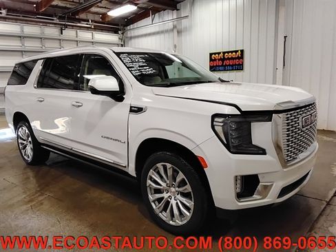Used 2023 GMC Yukon XL Denali image 4