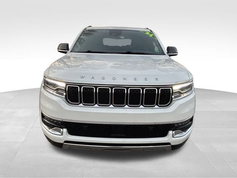 Used 2024 Jeep Wagoneer Series III image 9