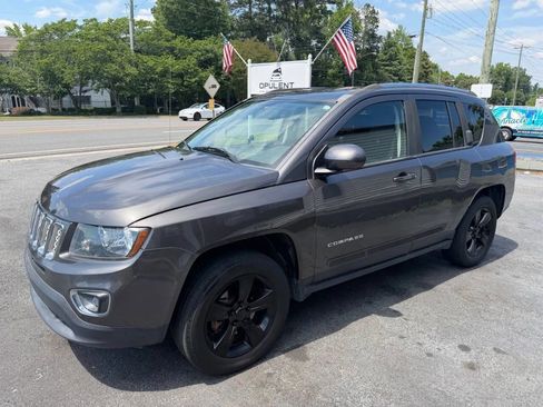 Used 2016 Jeep Compass High Altitude AWD/4WD image 4