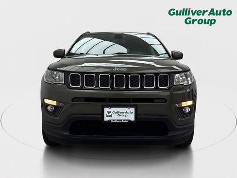 Used 2018 Jeep Compass Latitude w/ Popular Equipment Group AWD/4WD image 14