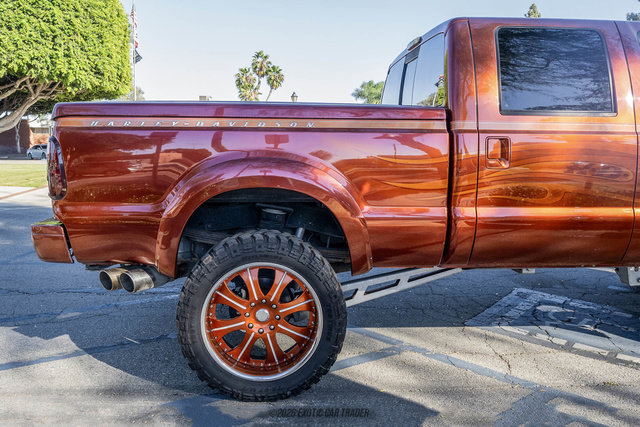 Used 2008 Ford F250 Harley-Davidson AWD/4WD image 9