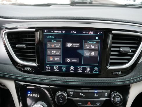 Used 2019 Chrysler Pacifica Limited w/ Advanced Safetytec Group image 33