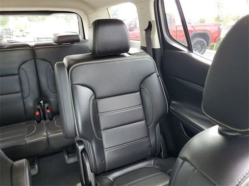 Used 2021 GMC Acadia Denali w/ Denali Technology Package image 14