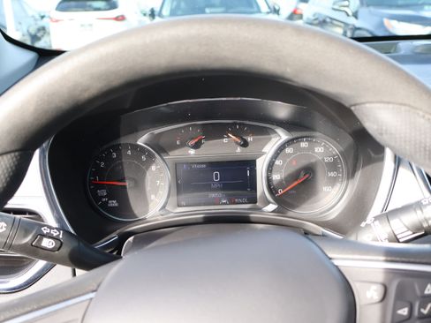 Used 2022 Chevrolet Equinox LS w/ LS Convenience Package image 32