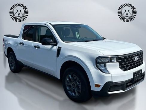 New 2025 Ford Maverick XLT w/ XLT Luxury Package image 3