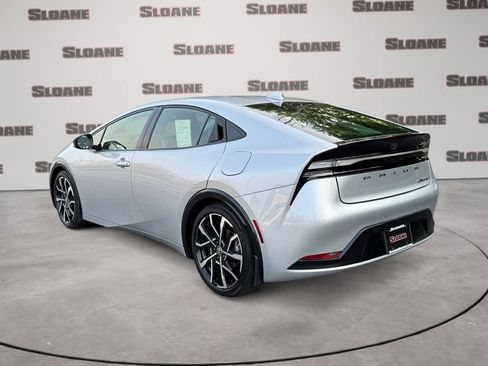 Used 2023 Toyota Prius Prime FWD image 3