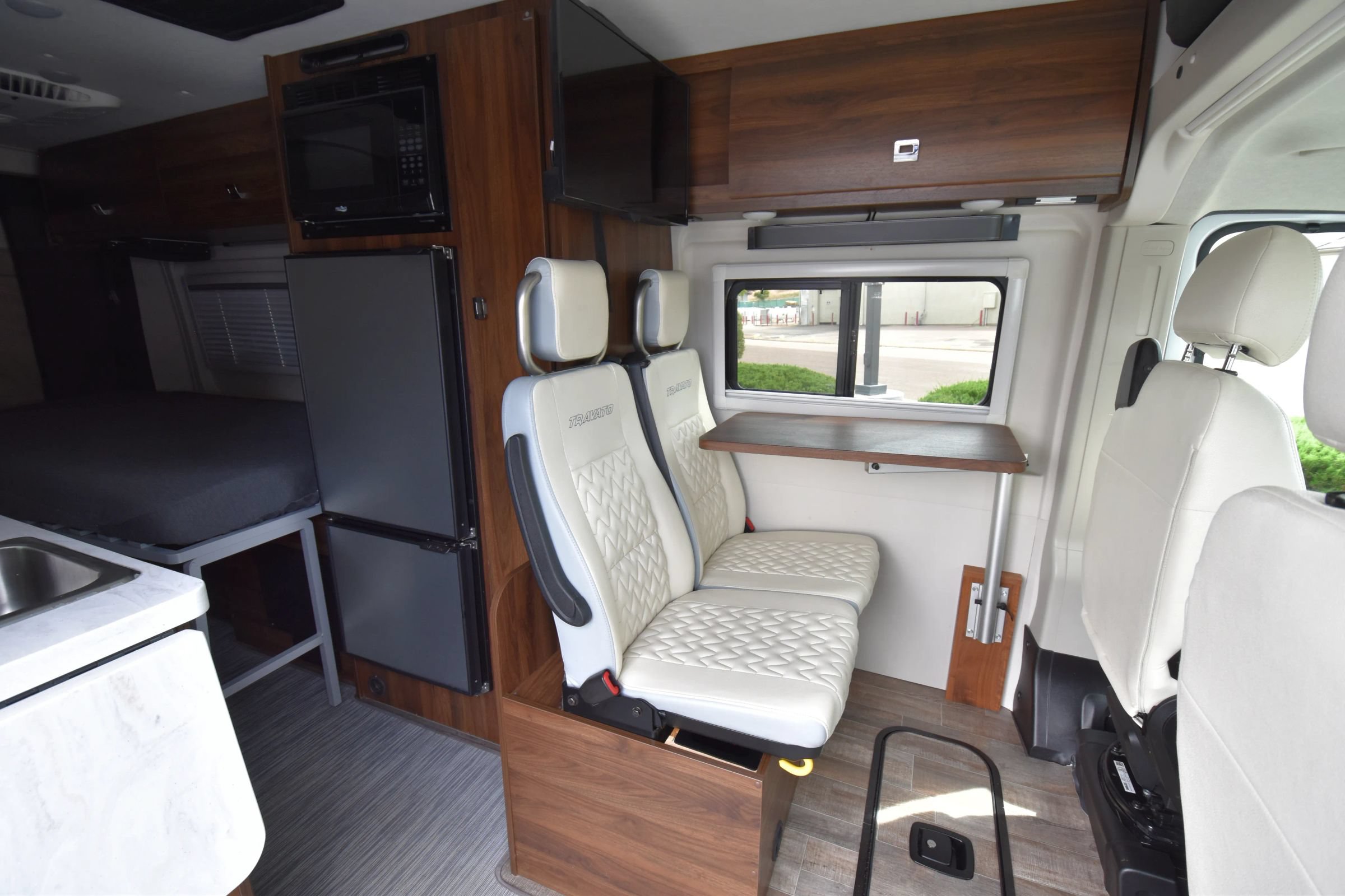 Used 2021 RAM ProMaster 3500 w/ Premium Appearance Group FWD image 10