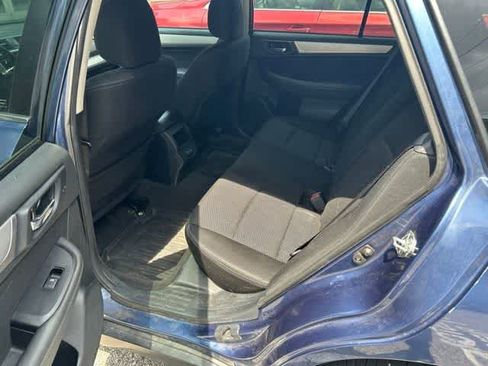 Used 2019 Subaru Outback 2.5i Premium AWD/4WD image 30