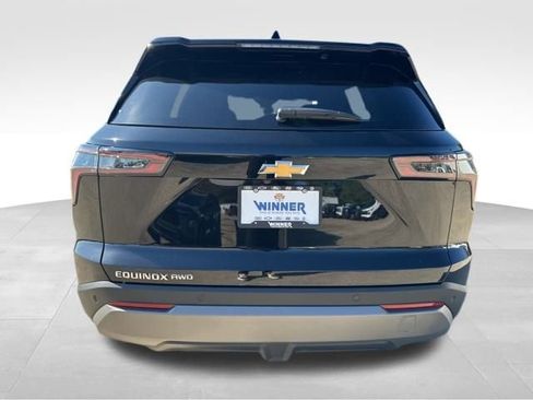 New 2026 Chevrolet Equinox LT image 4