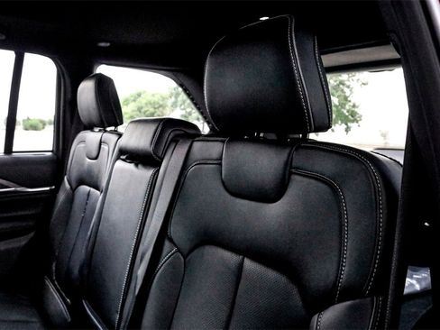 New 2025 Jeep Grand Cherokee Overland w/ Adv Protech Group III image 19