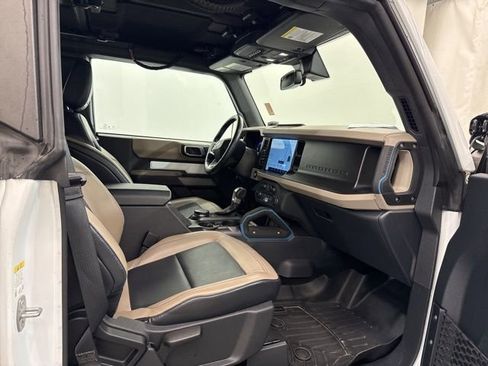 Used 2022 Ford Bronco Wildtrak AWD/4WD image 13