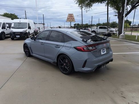 Used 2025 Honda Civic Type R image 5