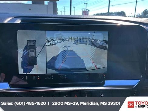 Used 2024 Chevrolet Silverado 1500 High Country w/ Technology Package image 15