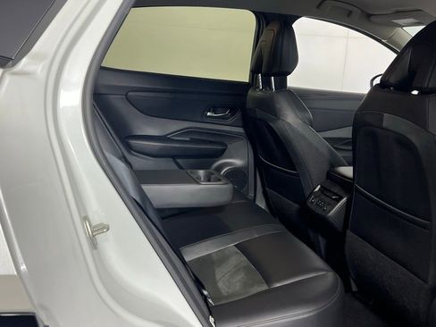 Used 2024 Nissan Ariya FWD image 29