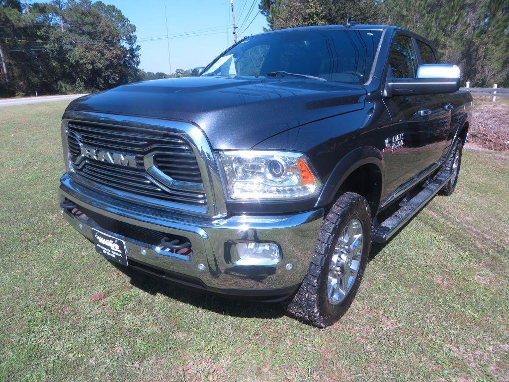 Used 2016 RAM 2500 Limited AWD/4WD image 2