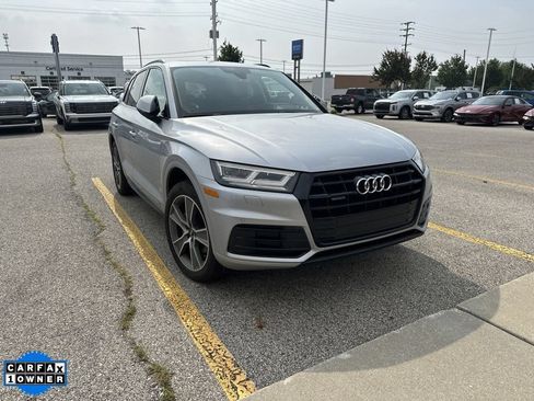 Used 2019 Audi Q5 2.0T Premium Plus w/ Premium Plus Package AWD/4WD image 6