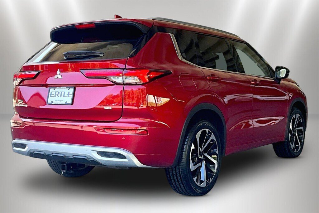 Used 2022 Mitsubishi Outlander SEL AWD/4WD image 5