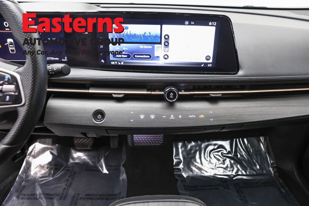 Used 2023 Nissan Ariya FWD image 12