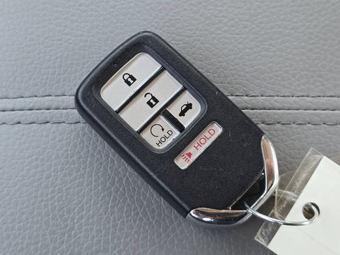 Certified 2017 Honda Accord EX-L image 33