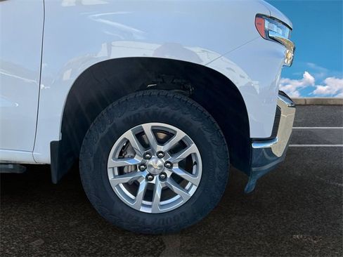 Used 2020 Chevrolet Silverado 1500 LT w/ All-Star Edition image 28