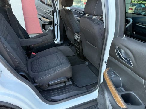 Used 2019 GMC Acadia SLE w/ Driver Alert Package I image 16