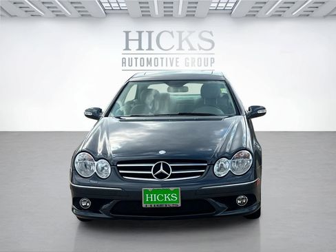 Used 2009 Mercedes-Benz CLK 550 Coupe image 2