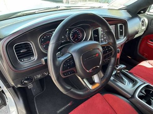 Used 2022 Dodge Charger Scat Pack RWD image 31