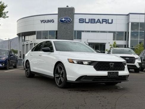 Used 2023 Honda Accord Sport image 1