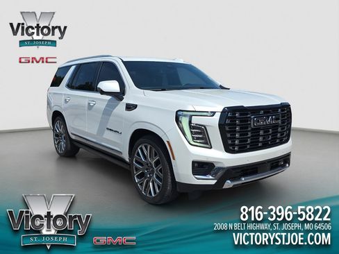 Used 2025 GMC Yukon Denali Ultimate AWD/4WD image 1