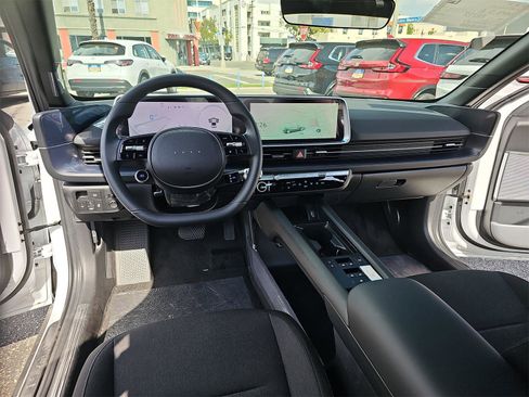 New 2025 Hyundai Ioniq 6 SE image 16