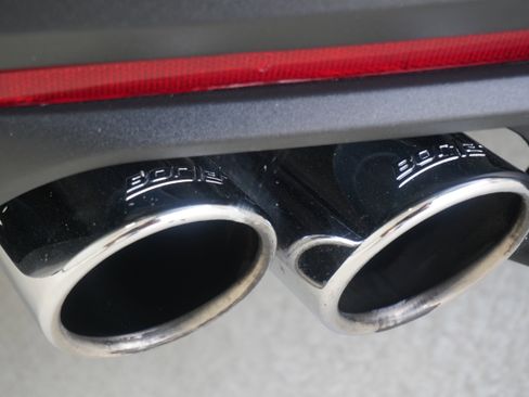 Used 2024 Ford Mustang GT RWD image 9