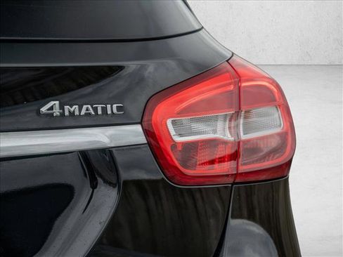 Used 2015 Mercedes-Benz GLA 250 4MATIC image 11