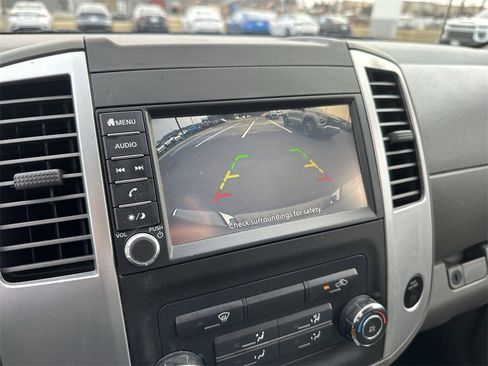 Used 2019 Nissan Frontier S image 17