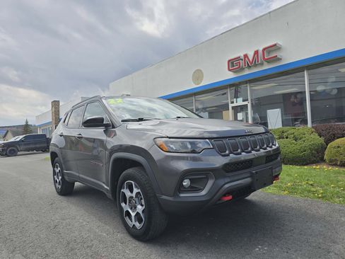 Used 2022 Jeep Compass Trailhawk AWD/4WD image 1