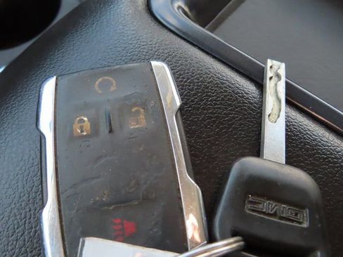 Used 2015 GMC Sierra 2500 SLT image 36