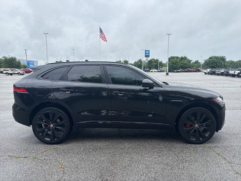 Used 2019 Jaguar F-PACE S AWD/4WD image 4
