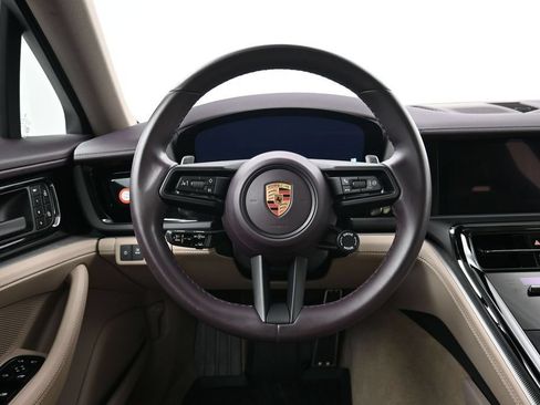 Certified 2024 Porsche Panamera image 12