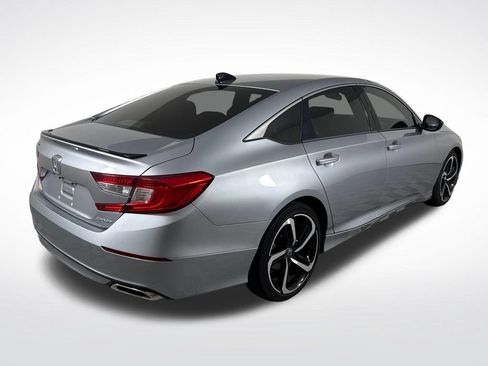 Used 2022 Honda Accord Sport image 3