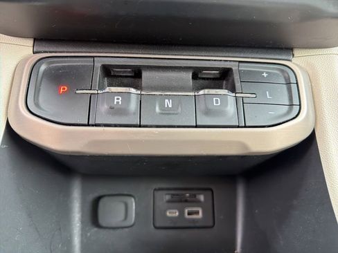 Used 2023 GMC Acadia Denali w/ Denali Technology Package FWD image 24