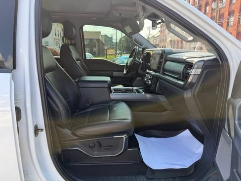 Used 2023 Ford F250 Lariat w/ Lariat Ultimate Package AWD/4WD image 16
