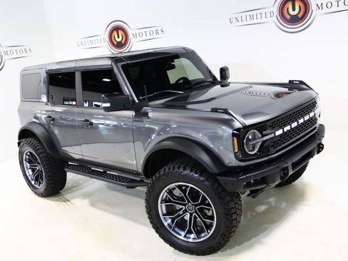 Used 2025 Ford Bronco Badlands AWD/4WD image 10