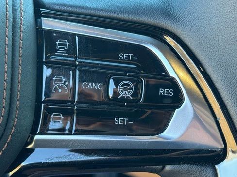 New 2026 Jeep Grand Cherokee Summit image 19