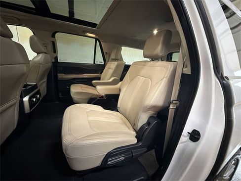 Used 2024 Ford Expedition Max Limited image 24