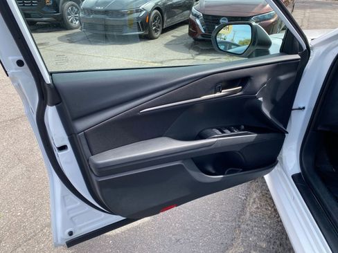 Used 2025 Toyota Camry LE FWD image 18