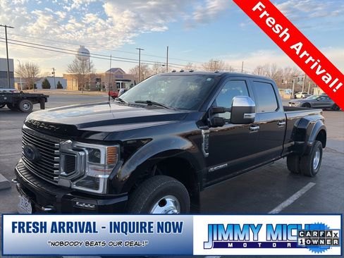 Used 2022 Ford F350 Platinum image 2