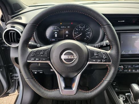 Used 2024 Nissan Kicks SR w/ SR Premium Package image 13